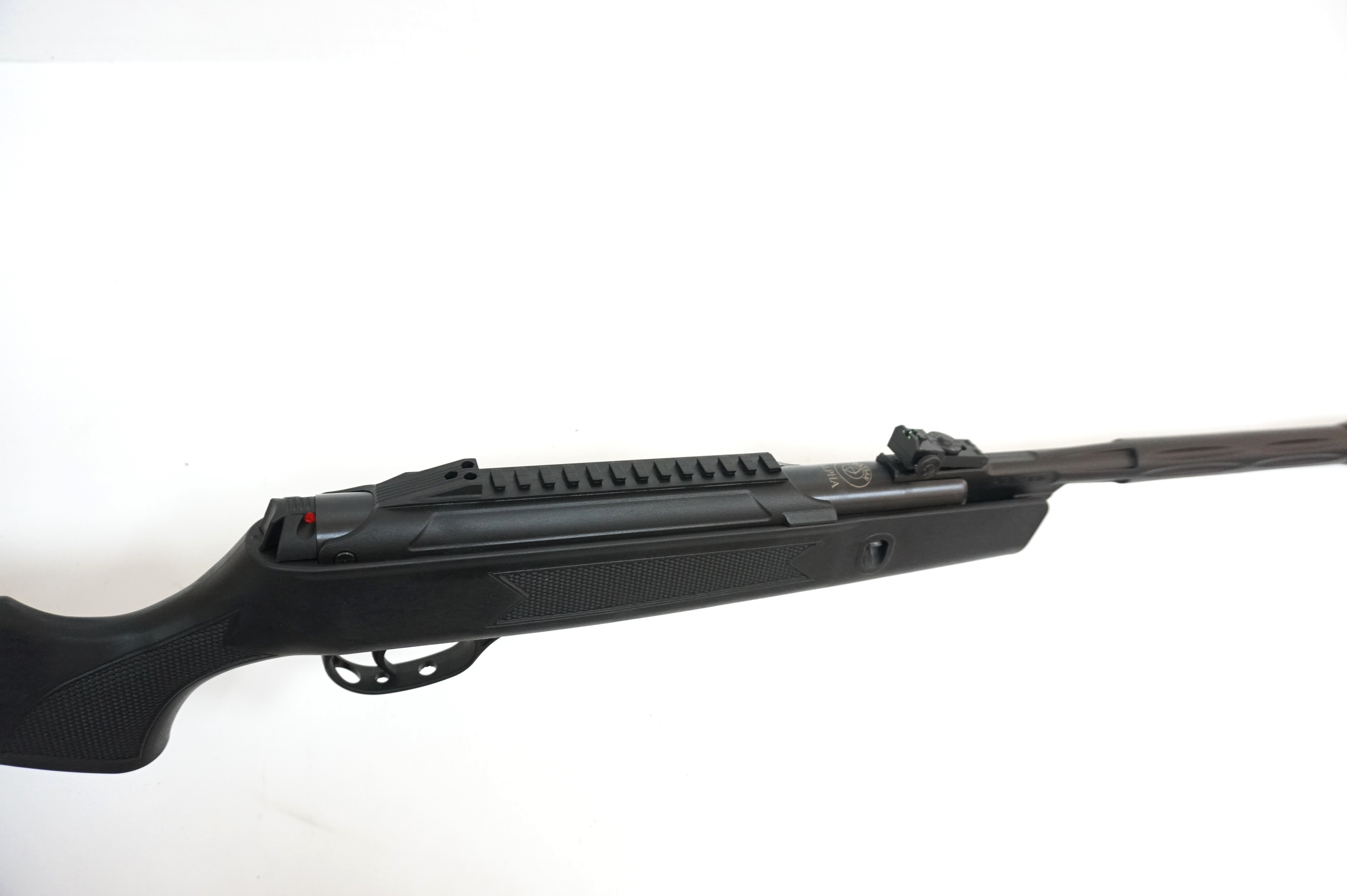 Винтовка пневматическая Striker Alpha кал.4.5,